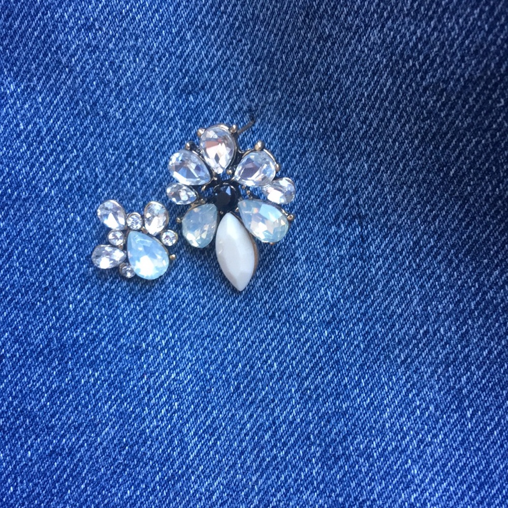 Unique earrings - Picture 3 of 3
